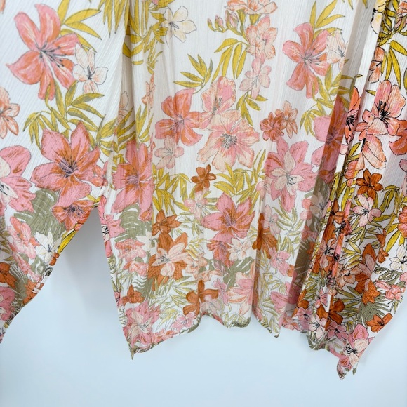 Billabong Fire Nights Cream Floral Print Kimono Top
Size Medium - Picture 8 of 12
